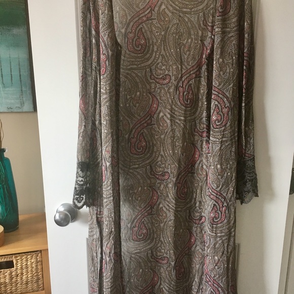 New Cream Sheer Duster - Picture 2 of 3